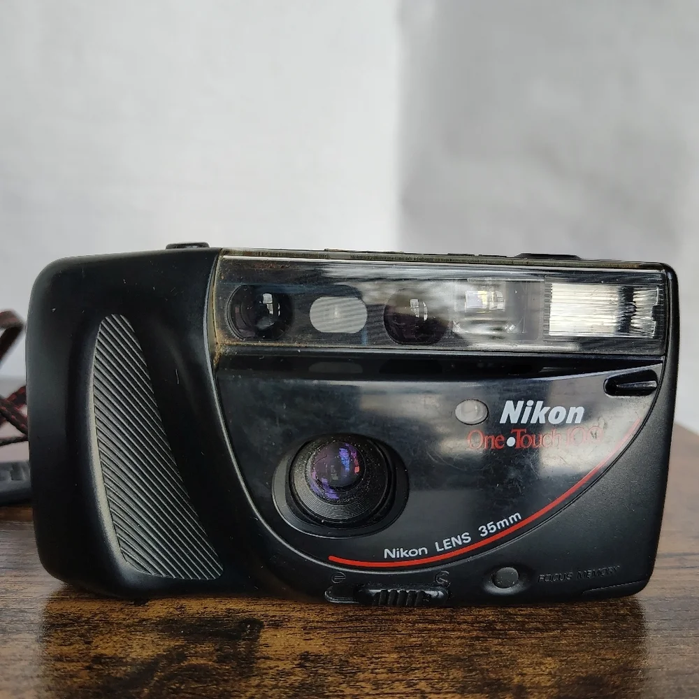 Nikon One Touch 100 35mm Film Point & Shoot Camera VTG 80s Untested